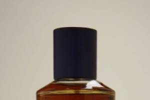 ����� ������� �� Strange Invisible Perfumes